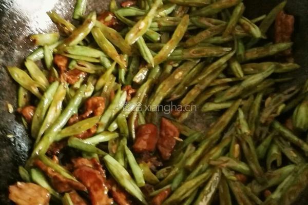 猪肉炒豆角的做法图解8
