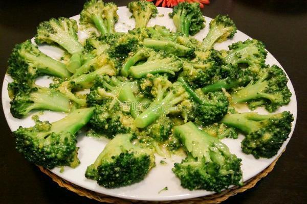 清炒花椰菜的做法图解10