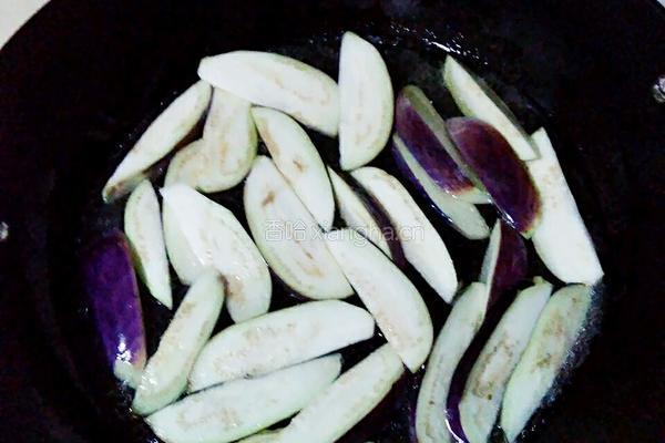豆瓣茄子的做法图解2