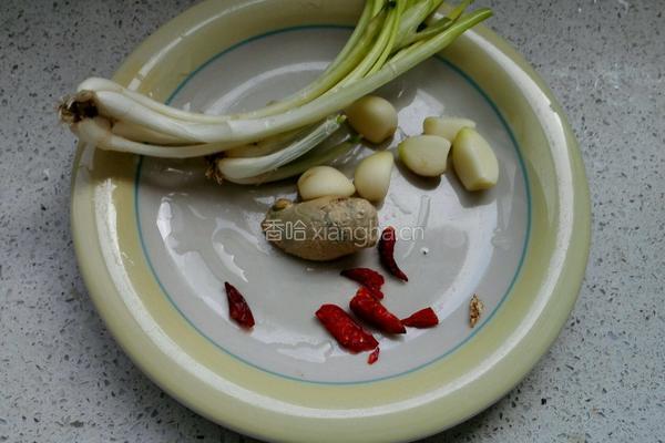 黄焖童子鸡的做法图解2
