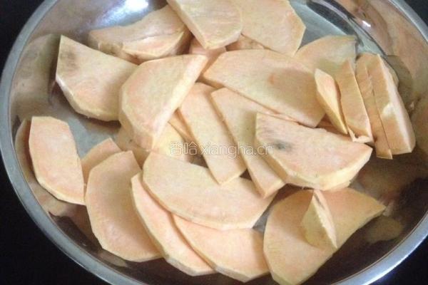 香煎甜薯豆沙饼的做法图解3