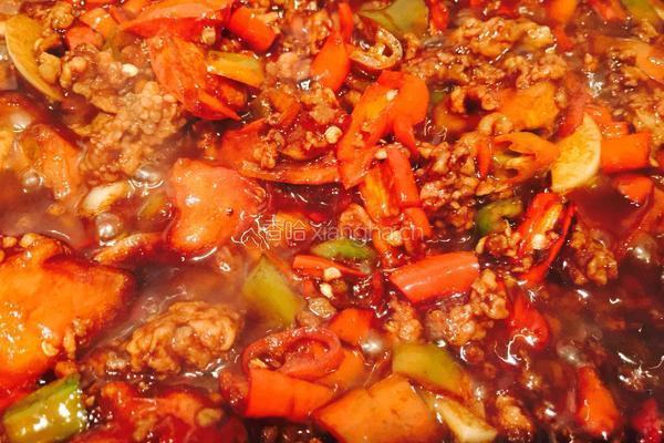 红椒酱肉面的做法图解1
