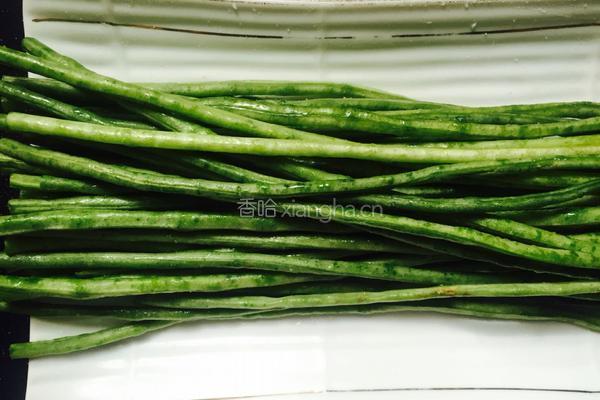 窝窝花豇豆的做法图解1