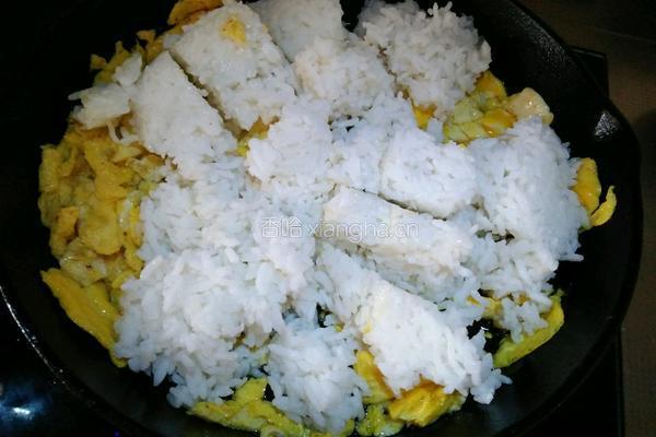 火腿蛋炒饭的做法图解5