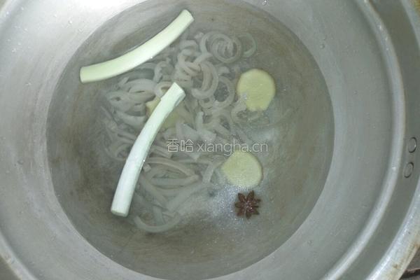 水晶肉皮冻的做法图解7