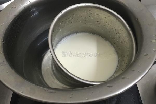 蓝莓慕斯蛋糕的做法图解3