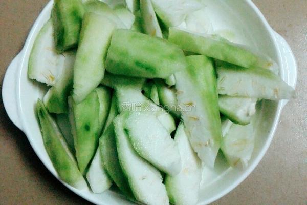 丝瓜鸡蛋汤的做法图解2
