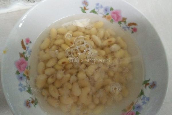 银花豆浆的做法图解1