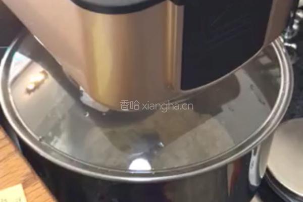 蛋黄酥的做法图解2