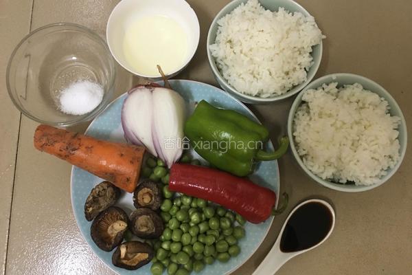 杂蔬炒饭的做法图解1