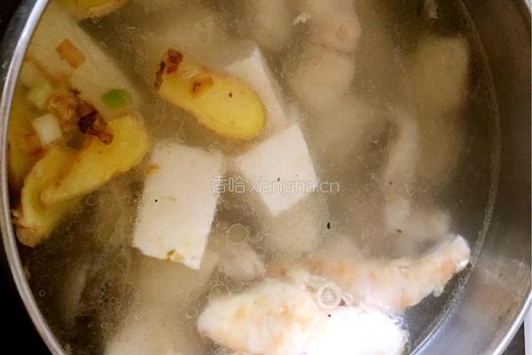 草鱼豆腐汤的做法图解4
