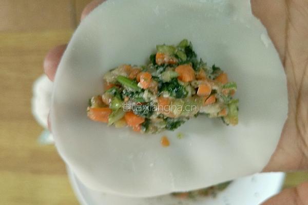 猪肉时蔬饺的做法图解5