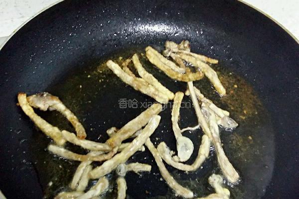 蛋酥茶树菇的做法图解5
