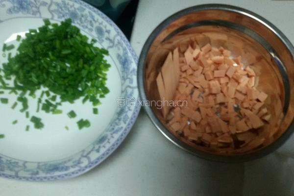 火腿香葱花型面包的做法图解7