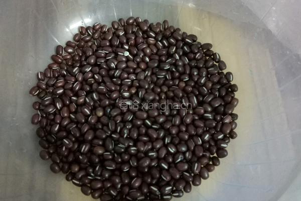 团团圆圆（红豆沙)的做法图解1