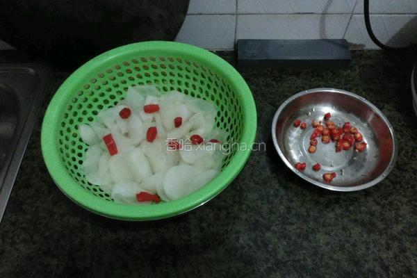 腌制酸萝卜的做法图解4