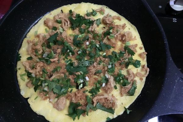 肉松鸡蛋葱，土豆丝鸡蛋葱面卷的做法图解5