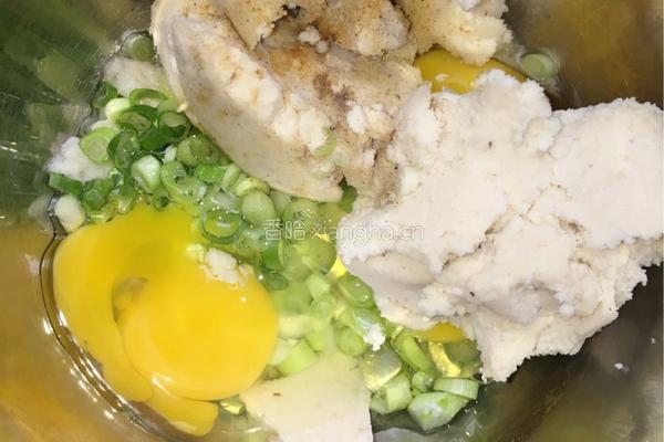 葱香豆渣鸡蛋饼的做法图解1