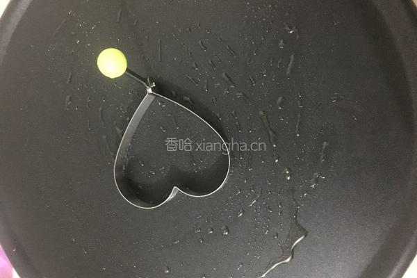 相亲相爱之爱心土豆饼的做法图解6