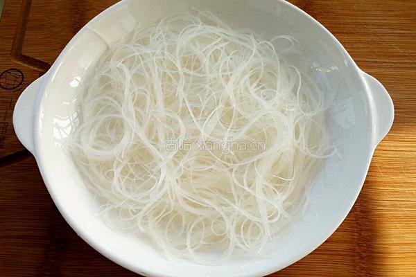 蒜蓉粉丝蒸娃娃菜的做法图解6