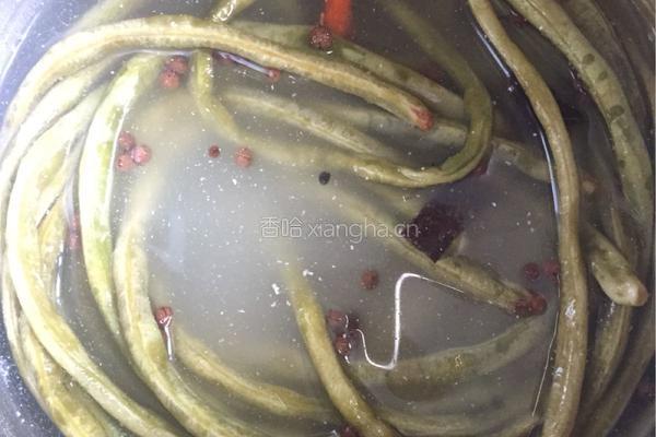 肉米酸豇豆的做法图解1