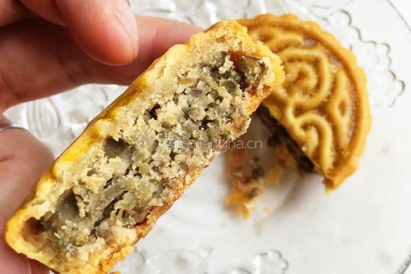 蜂蜜皮绿豆馅月饼的做法图解10