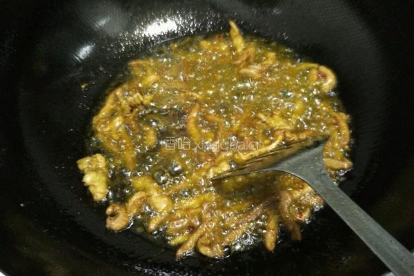 韭菜花肉丝的做法图解3