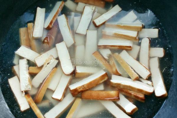 干豆腐炒肉的做法图解4