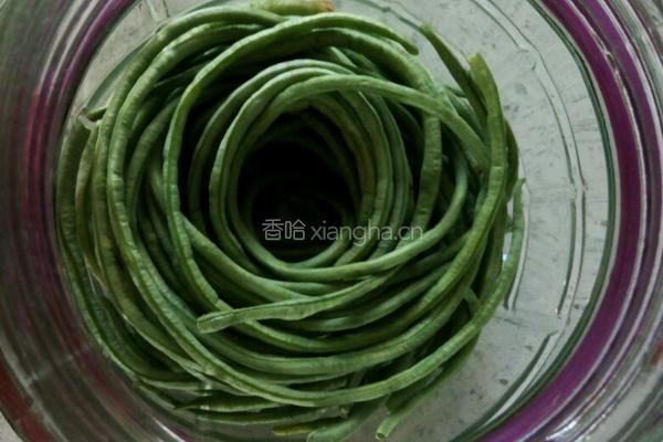 腌酸豆角的做法图解2