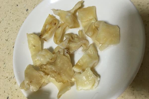 鱼胶鸡汤的做法图解3