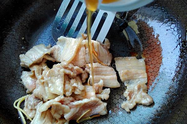 红椒炒肉的做法图解5