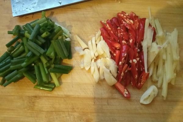 油焖香辣虾的做法图解1