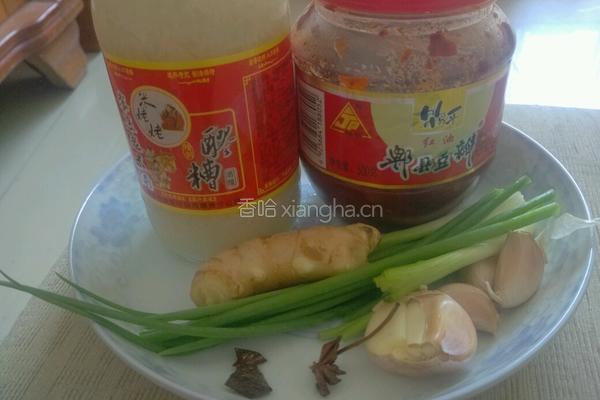 酱香鲫鱼的做法图解3