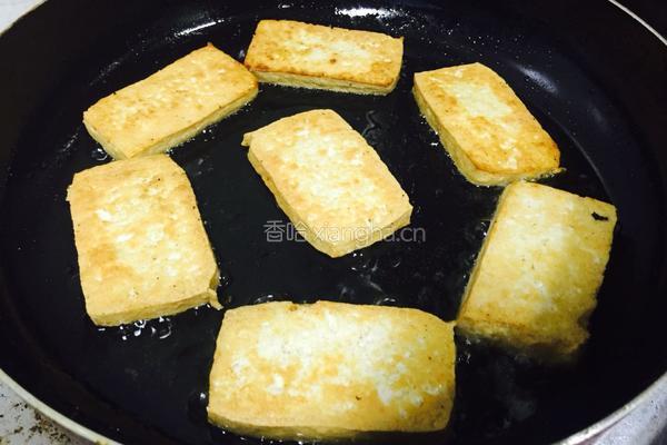 干煎香脆豆腐的做法图解3