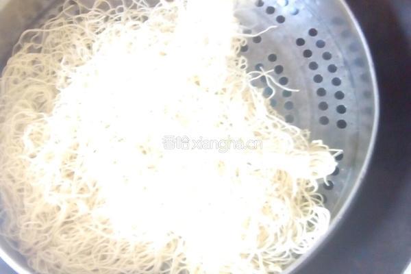 凉面的做法图解1