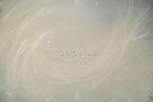 大骨汤米线的做法图解10