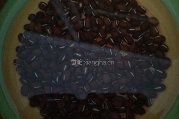 小米红豆粥的做法图解2