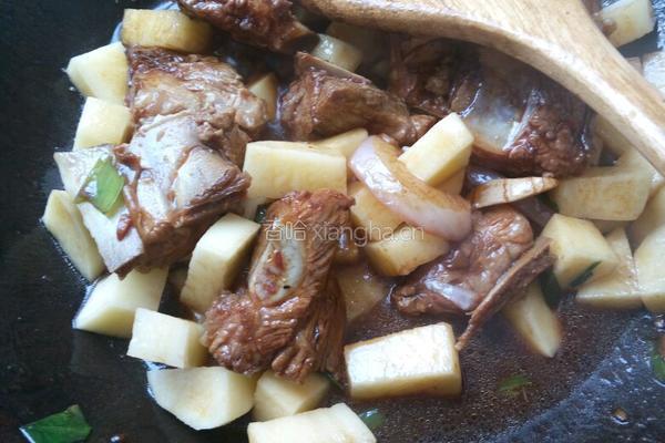 土豆烧排骨的做法图解10