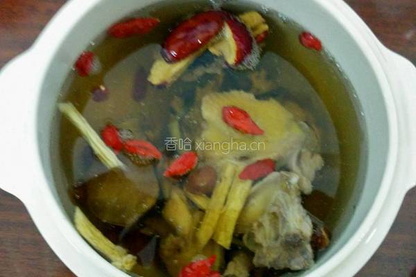 四物土鸡汤的做法图解5