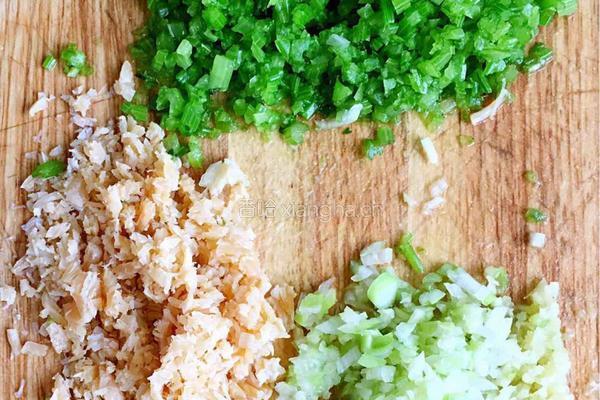 鲜虾香芹馄饨的做法图解10