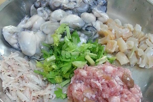 牡蛎干贝瘦肉粥的做法图解1