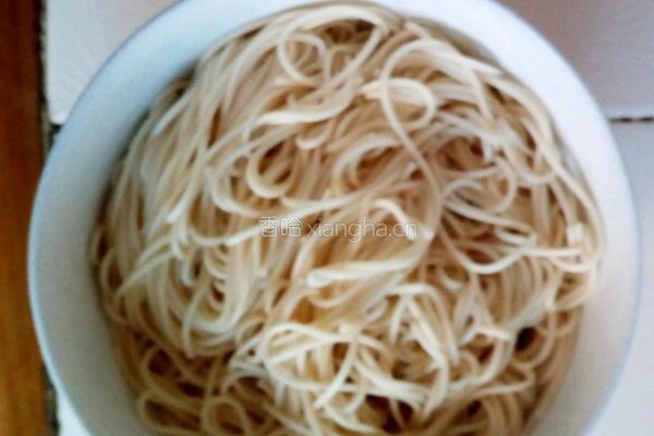 炒面的做法图解1