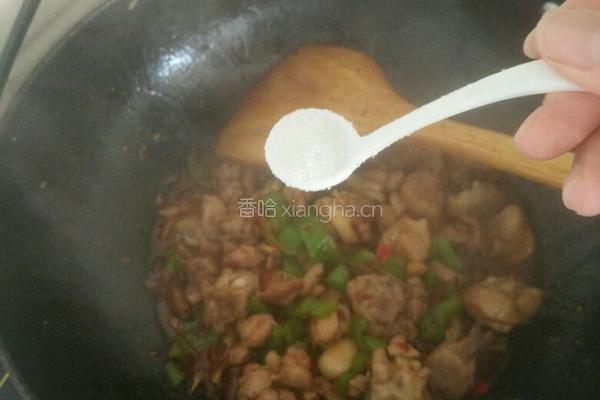青椒辣子鸡的做法图解11
