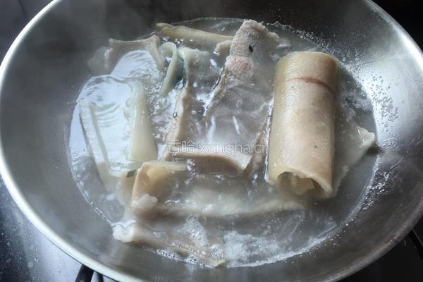 川味卤菜的做法图解1