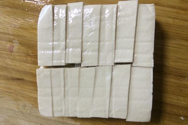 鲫鱼豆腐汤的做法图解2