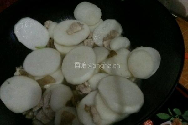 肉片萝卜炖的做法图解7