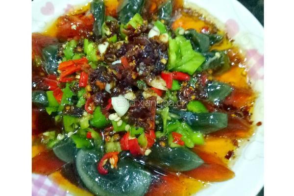 青椒拌皮蛋的做法图解5