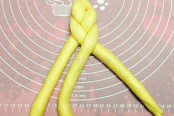 酸奶辫子面包的做法图解10