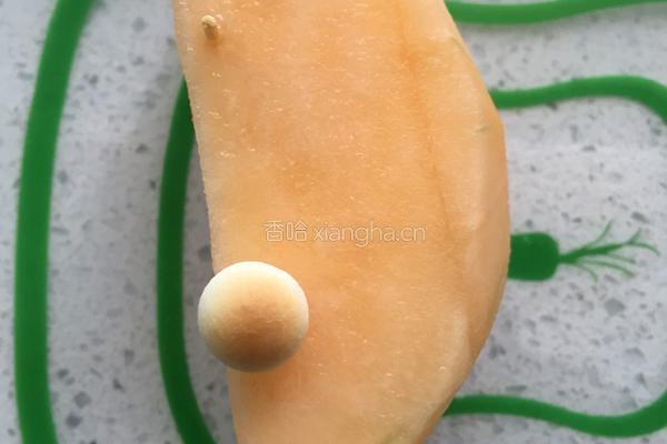 哈密瓜小汽车的做法图解4