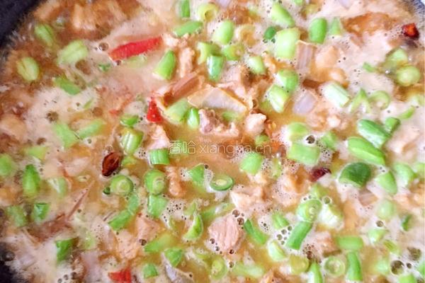 猪肉豆角丁打卤面的做法图解4